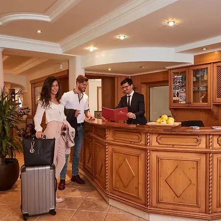 Hotel Mühlgarten San Lorenzo di Sebato